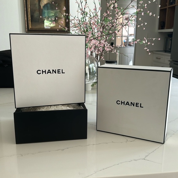 Empty Chanel Boxes - Picture 1 of 2